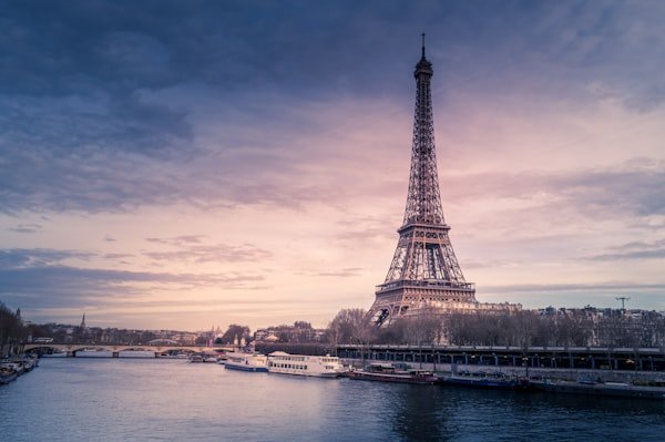 Torre Eiffel noite